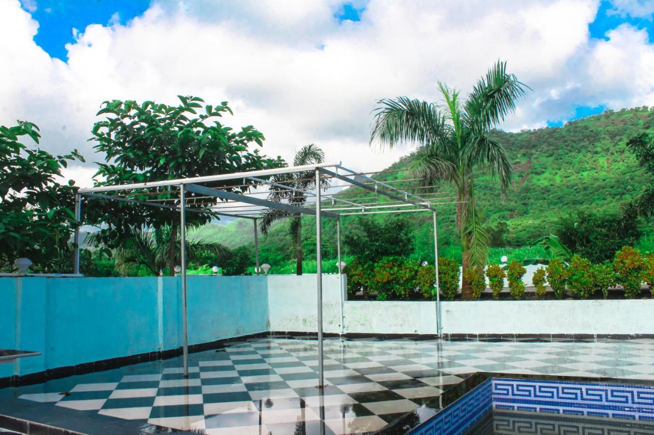 Sp Resort Panvel Chauk Bagian luar foto