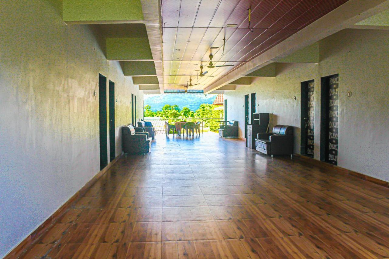 Sp Resort Panvel Chauk Bagian luar foto